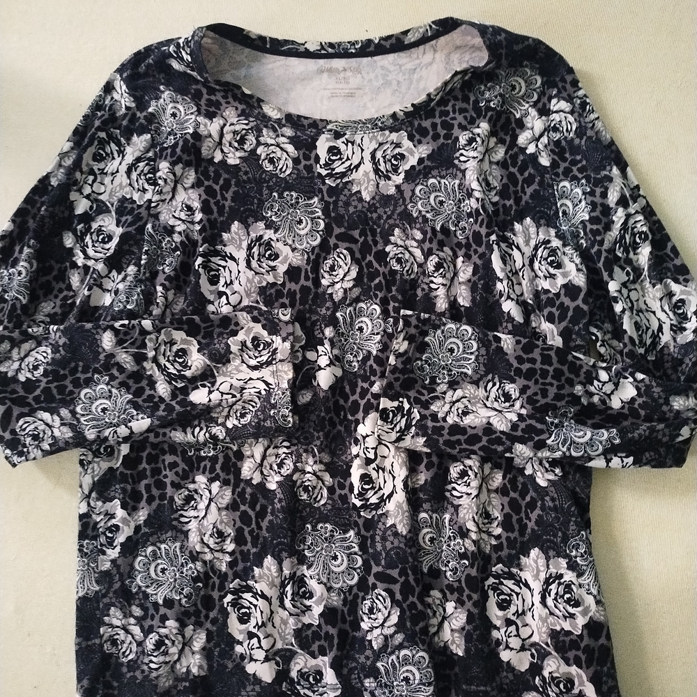 White Stag Black and White Floral Long Sleeve Top